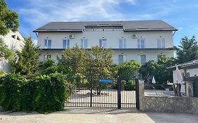 Dekor Guest House